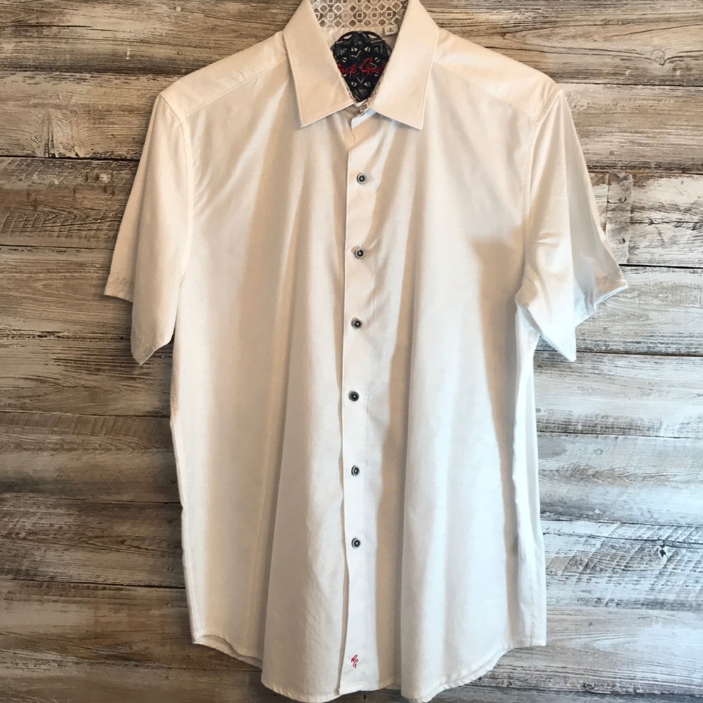 Robert Graham short sleeve shirt. size L